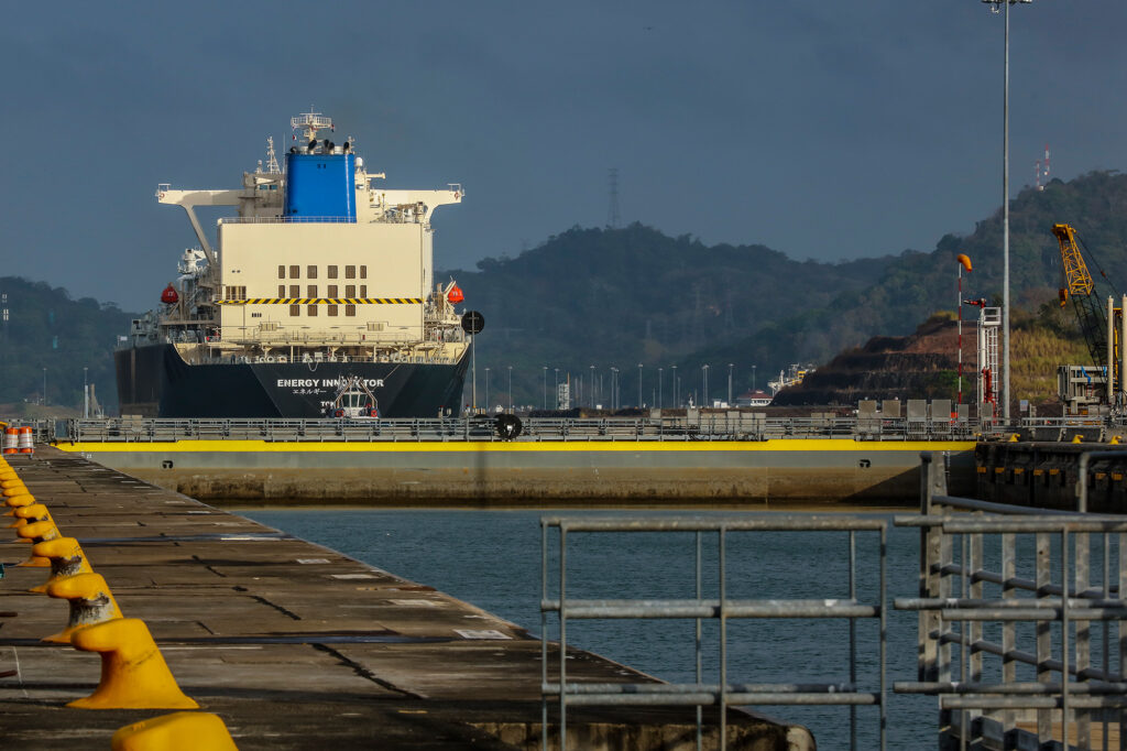 El Faro - Canal de Panamá