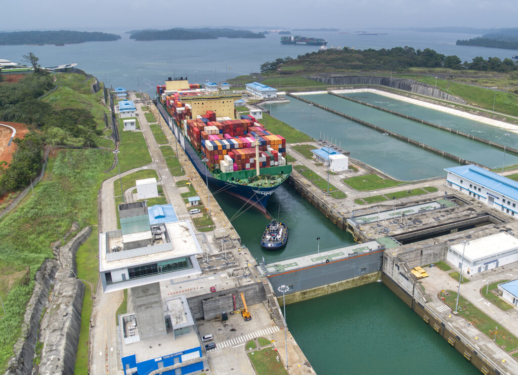 Hyundai Hope - El Faro - Canal de Panamá