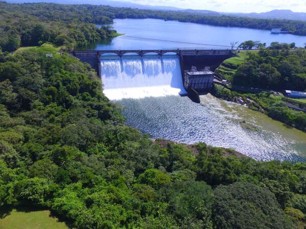 Represa Madden - El Faro - Canal de Panamá 