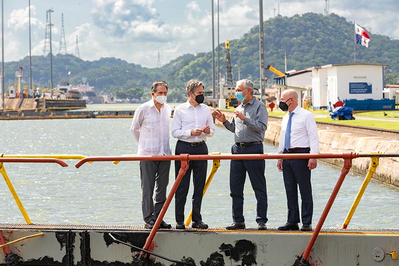Secretario de Estado de Estados Unidos, Antony Blinken, así como del Secretario de Seguridad Nacional, Alejandro Mayorkas en el Canal de Panamá