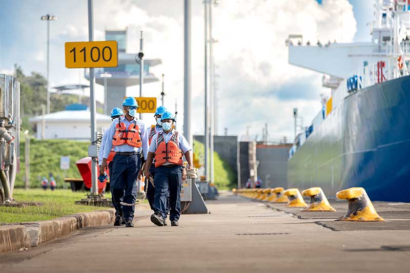 Los programas del Canal de Panamá están alineados con los planes internacionales de descarbonización en el sector marítimo.