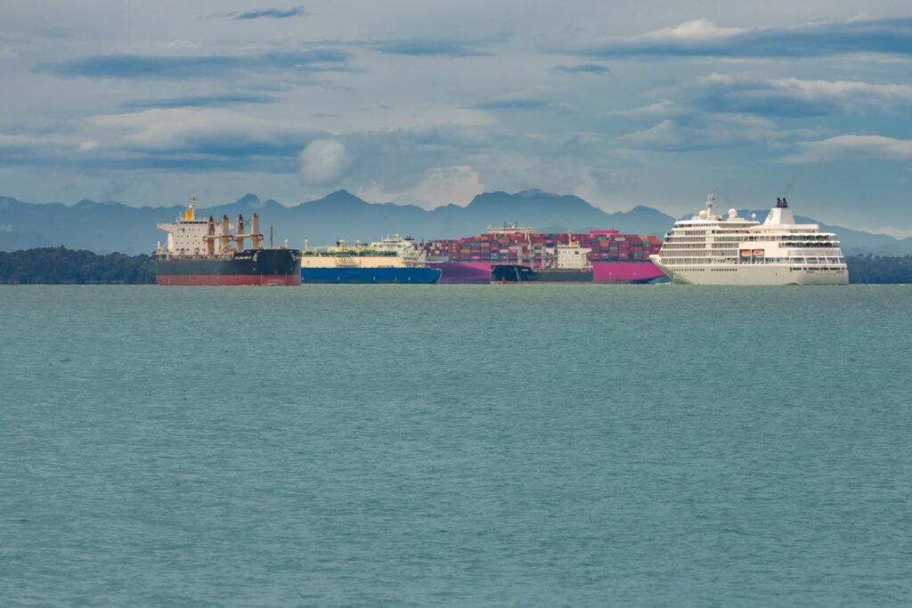 Canal de Panamá se prepara para adaptarse a las fluctuaciones de la temporada alta