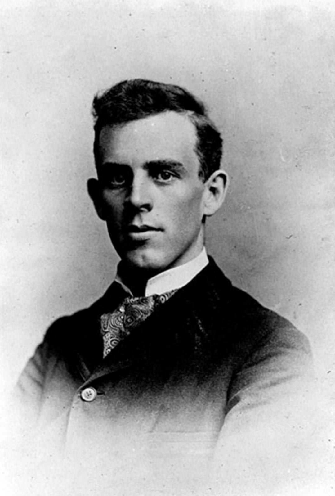 David Fairchild, botánico estadounidense y explorador. Su hijo llamado Alexander Graham Bell Fairchild, dedicó 33 años de su vida a trabajar como entomólogo de investigación en el Gorgas Memorial Laboratory en Panamá. 