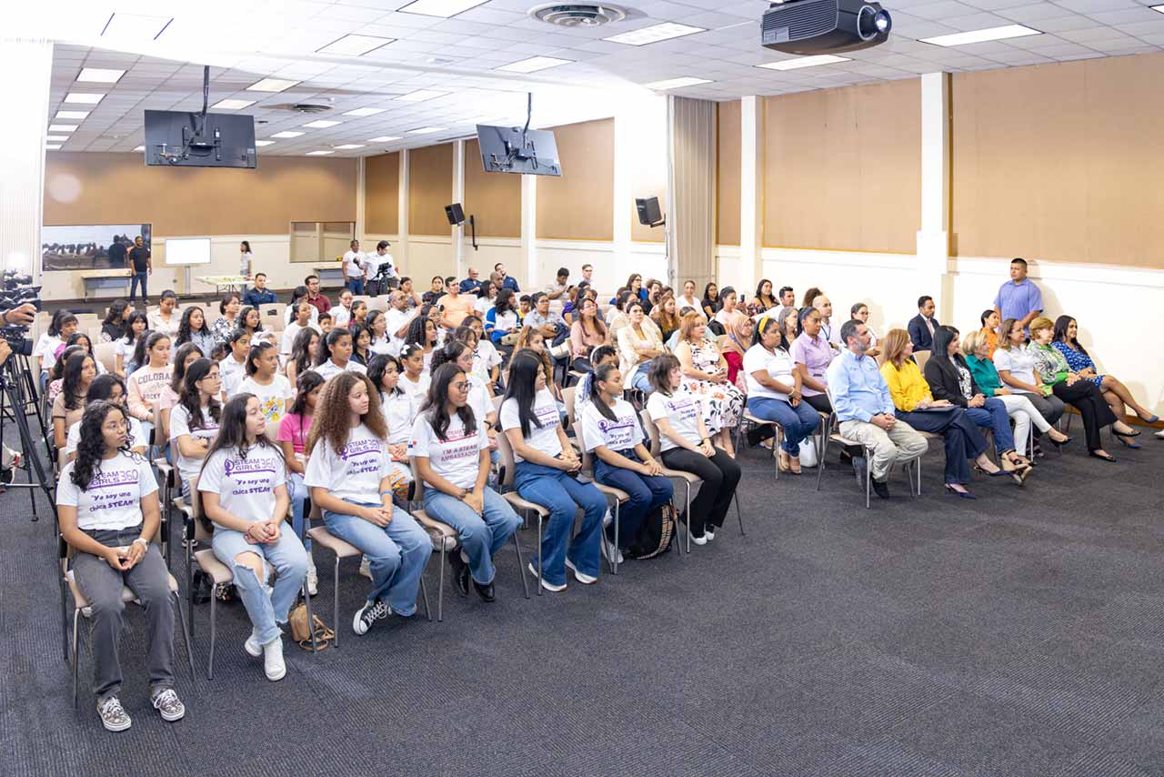 Canal de Panamá empodera a niñas en STEAM Girls: Celebrando el Talento Femenino
