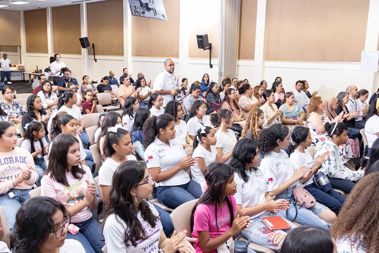 Canal de Panamá empodera a niñas en STEAM Girls: Celebrando el Talento Femenino