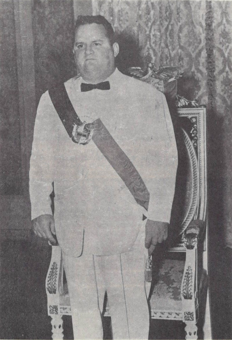 Presidente (1952-1955) José Antonio Remón Cantera - Revista El Faro - Canal de Panamá